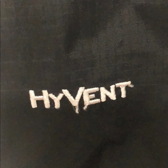 Women’s North Face HyVent Rain/Wind Jacket with Mesh inside, size Small - Picture 4 of 8